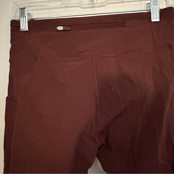 Lululemon Sharp Turns Crop 17" Redwood size 6 W6AMES - Picture 5 of 7